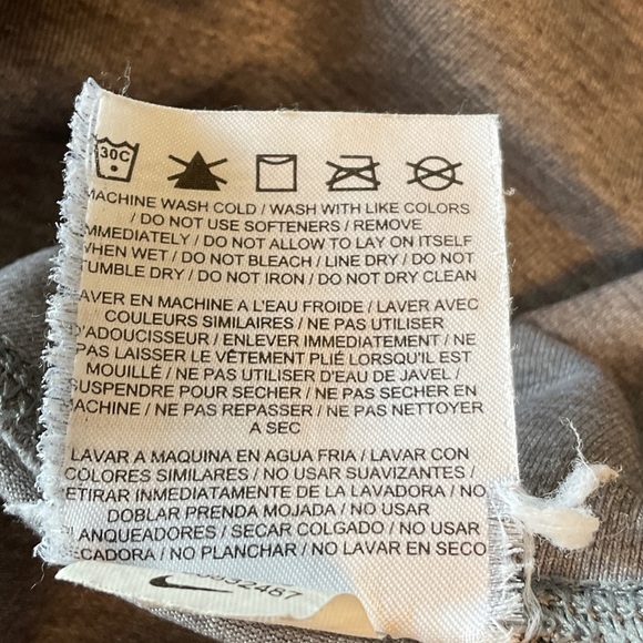 Nike Kids Two-Tone Gray Leggings - Picture 5 of 5